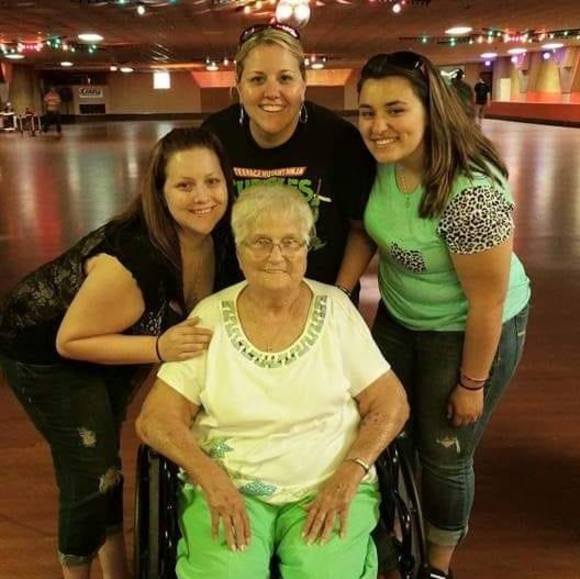 Meet your Posher, Stacy - Picture 1 of 1